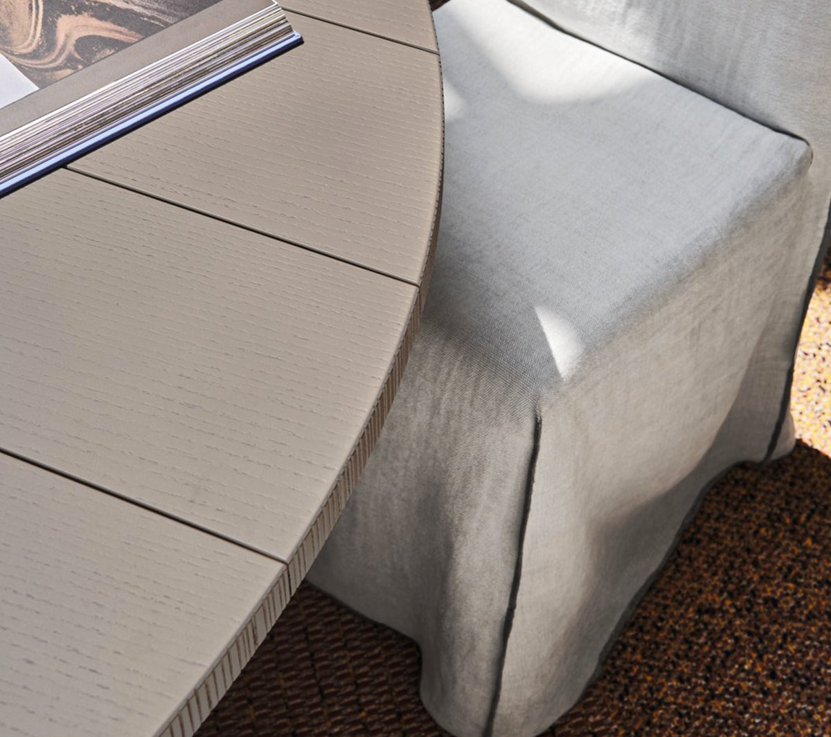 Gervasoni - Ghost 23 Chair display - Taninihome.com