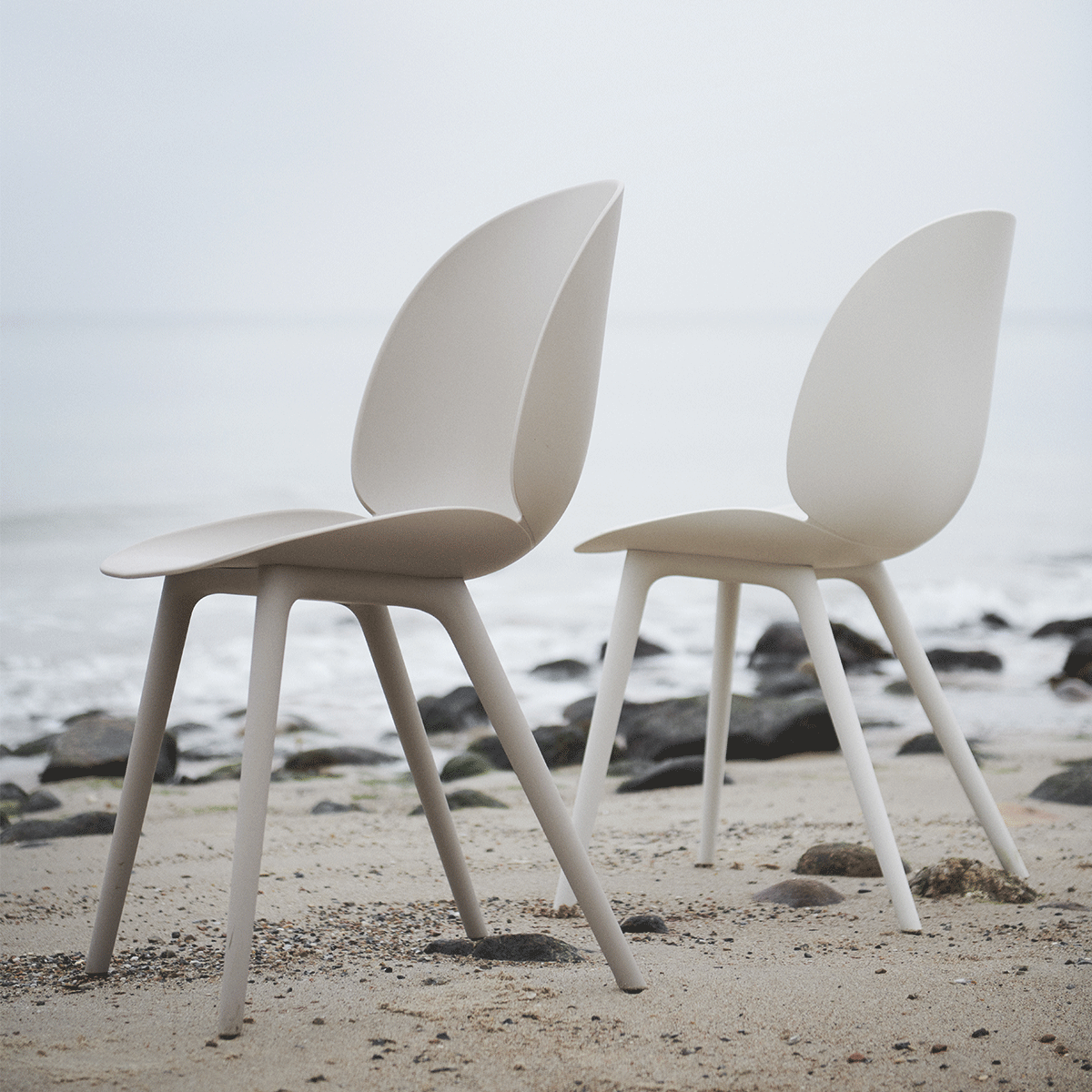 Gubi - Beetle Dining Chair Plastic - Taninihome.com