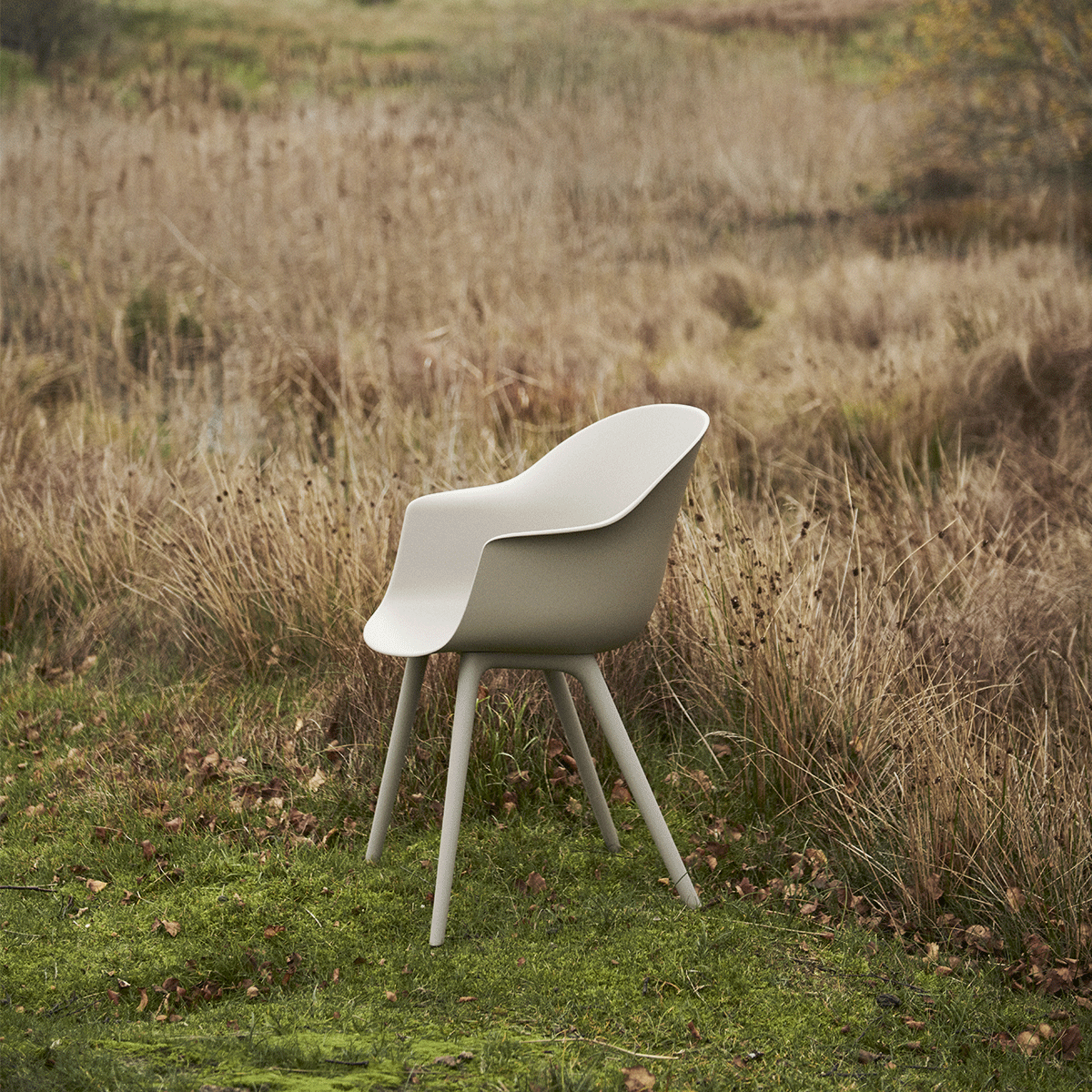 Gubi - Bat Dining Chair Plastic - Taninihome.com
