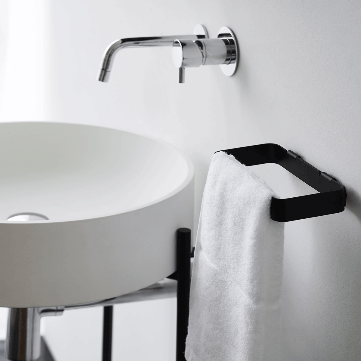 Ex.t - Row 16 A Blu - Taninihome.com