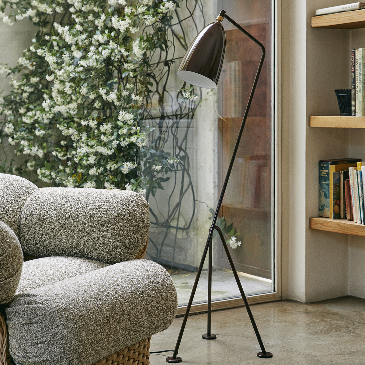Gubi - Gräshoppa Floor Lamp - Taninihome.com