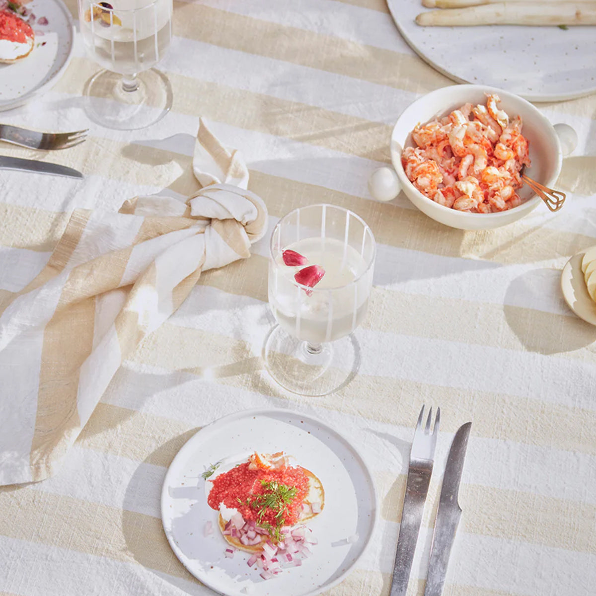 Oyoy - Striped tablecloth 200x140 cm - Taninihome.com