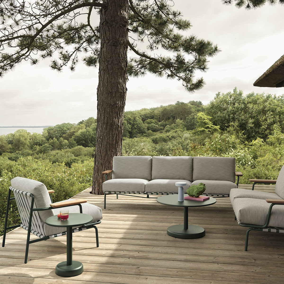 Muuto - Settle Outdoor Sofa 3 seater - Taninihome.com