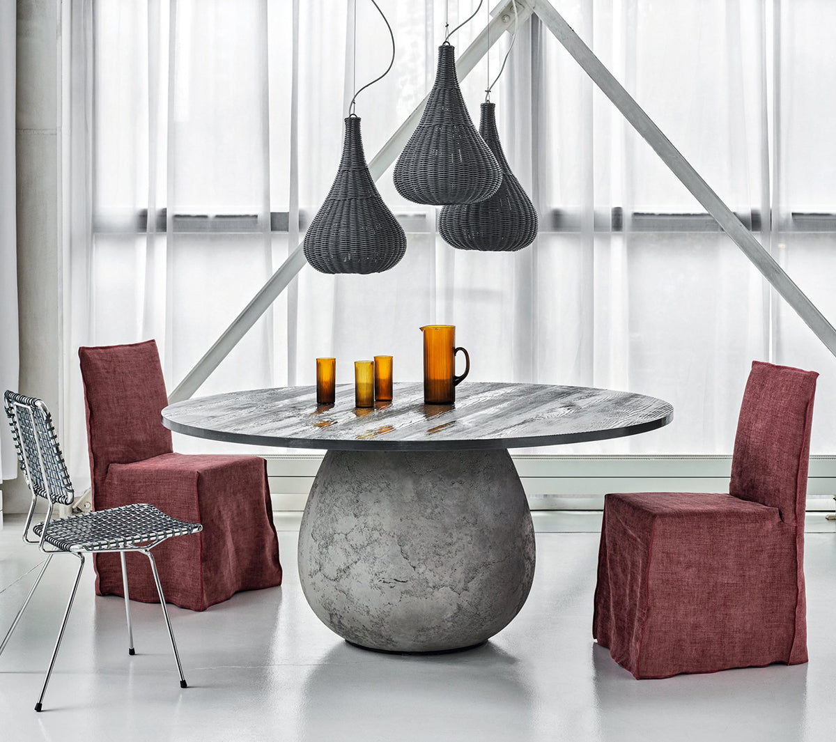 Gervasoni - Ghost 23 Chair display - Taninihome.com