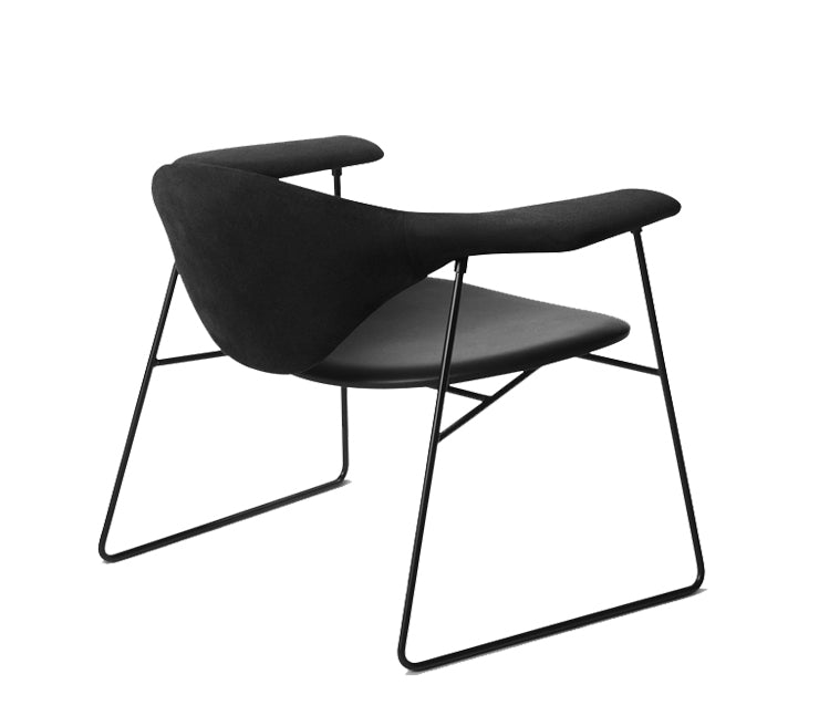 Gubi - Masculo Lounge Chair - Taninihome.com