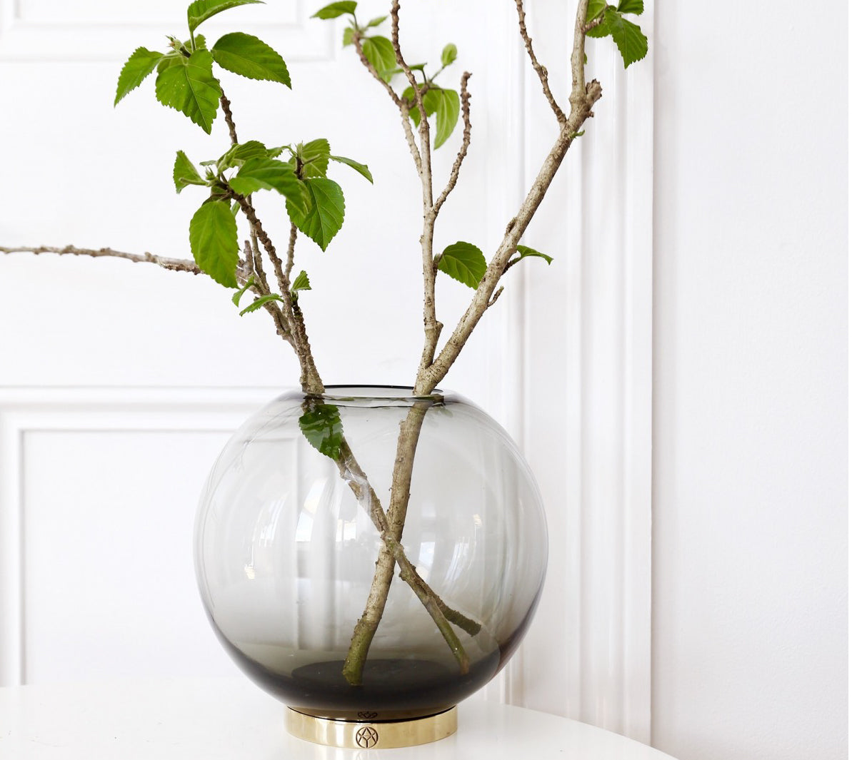 Globe Vase w.stand