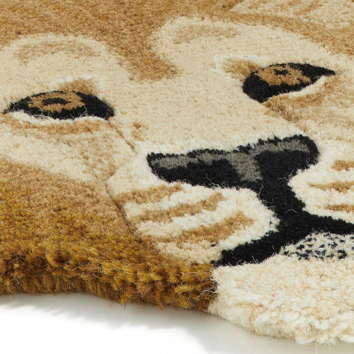 Doing Goods - Moody lion rug large - Taninihome.com