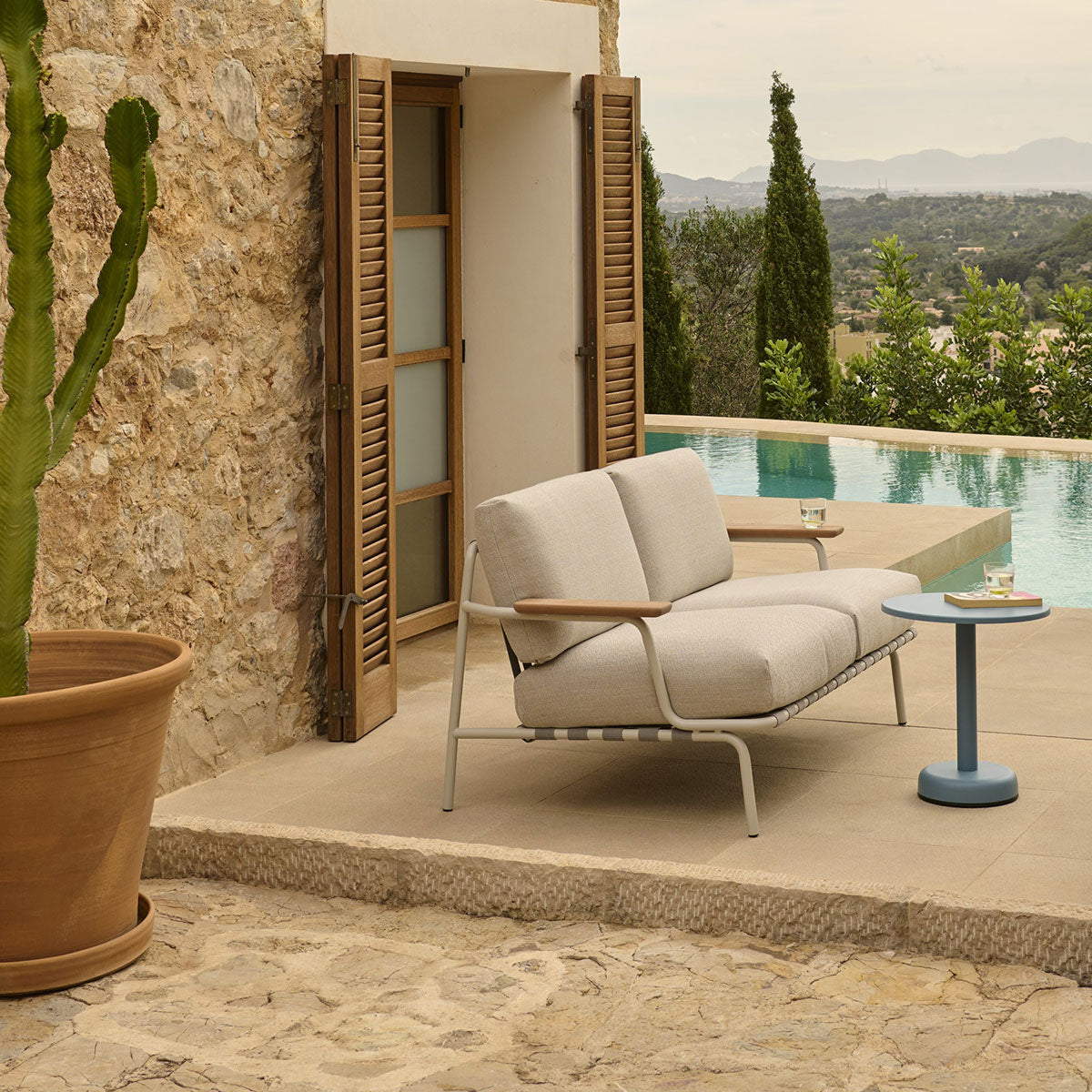 Muuto - Settle Outdoor Sofa 2 seater - Taninihome.com